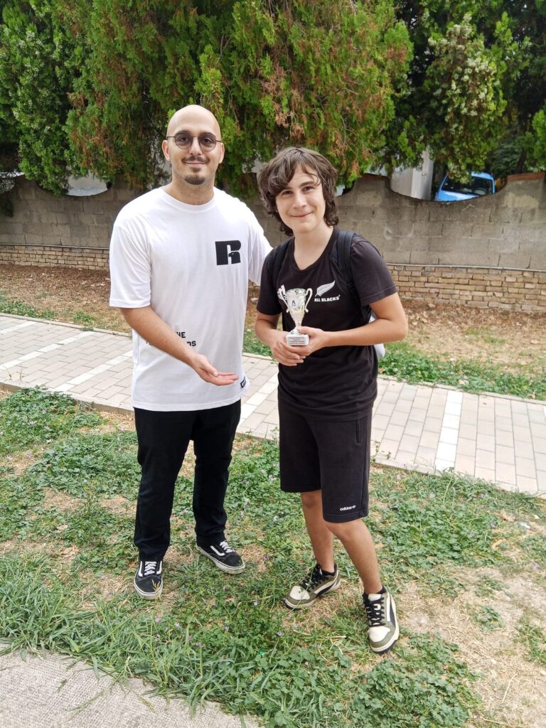 Premiazione di Javier De Chellis, vincitore della Prima Divisione della 4&ordf; Adriatica Cup