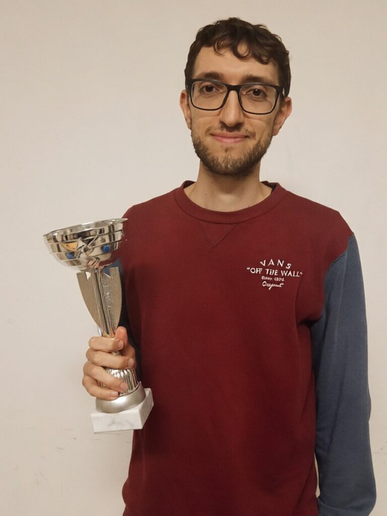 Il CM Marco Monti con la coppa, vincitore della 2ª Abruzzo Cup